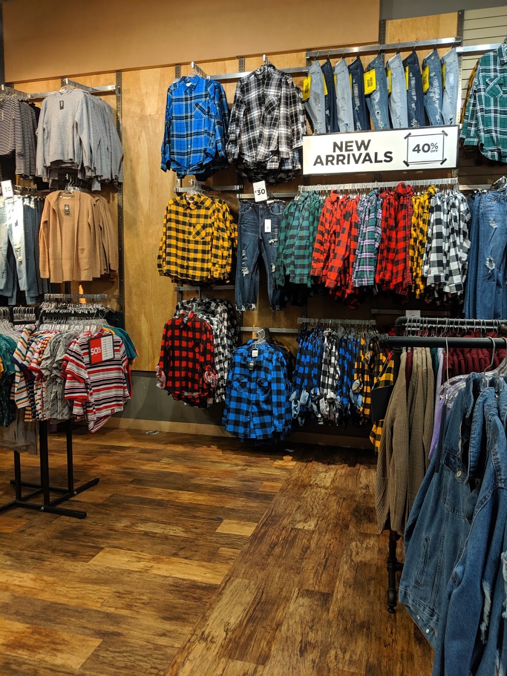 Bluenotes | 2960 Kingsway Dr unit K002a, Kitchener, ON N2C 1X1, Canada | Phone: (519) 894-1371