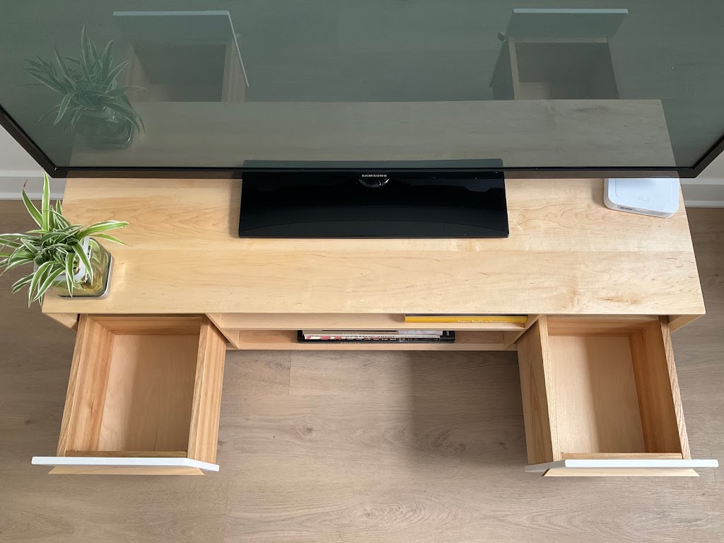 Petronici design | 8 Rue Saint-Hippolyte, Salaberry-de-Valleyfield, QC J6S 4B5, Canada | Phone: (450) 631-1362
