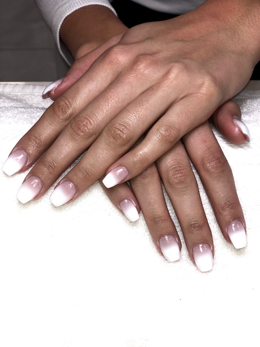 Ongle Gold Nails | 3820 Boul Henri-Bourassa E, Montréal, QC H1H 1K4, Canada | Phone: (514) 329-3666