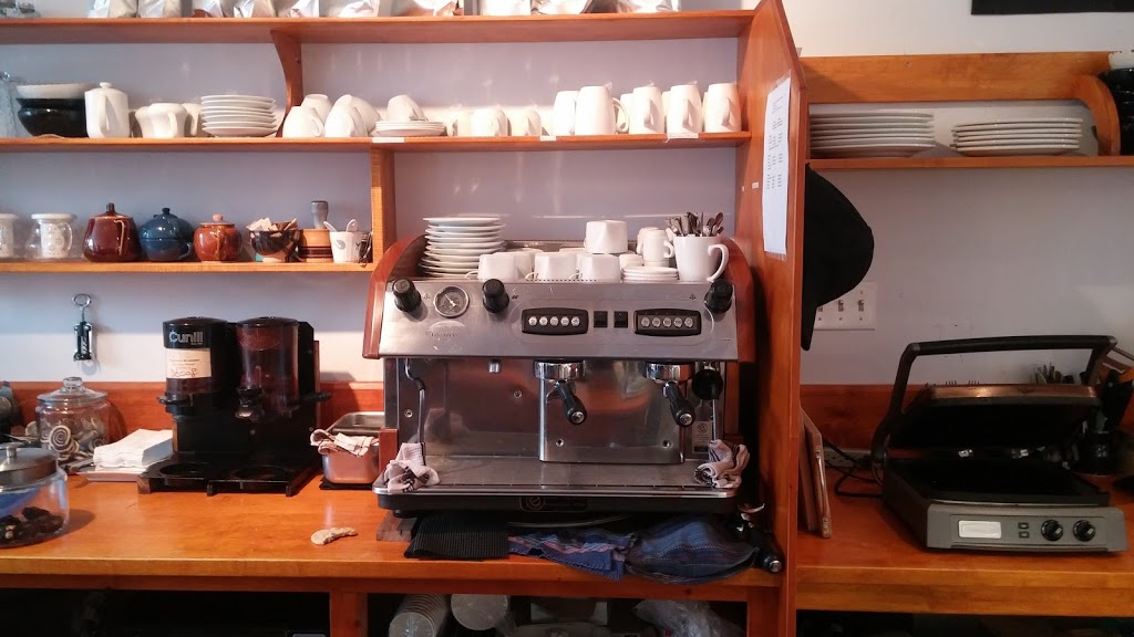 La Chapdelaine Café et Boulangerie | 2454 Rue de lÉglise, Val-David, QC J0T 2N0, Canada | Phone: (819) 320-0119