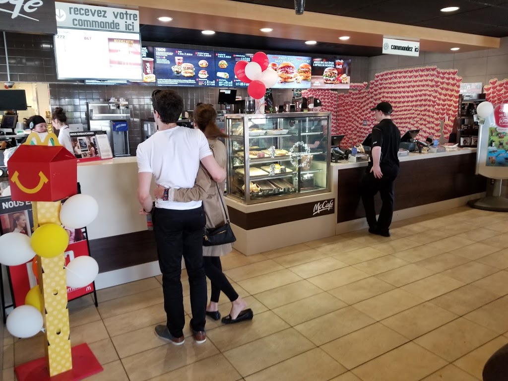 McDonalds | 400 Rue Couture, Sainte-Hélène-de-Bagot, QC J0H 1M0, Canada | Phone: (450) 791-2237