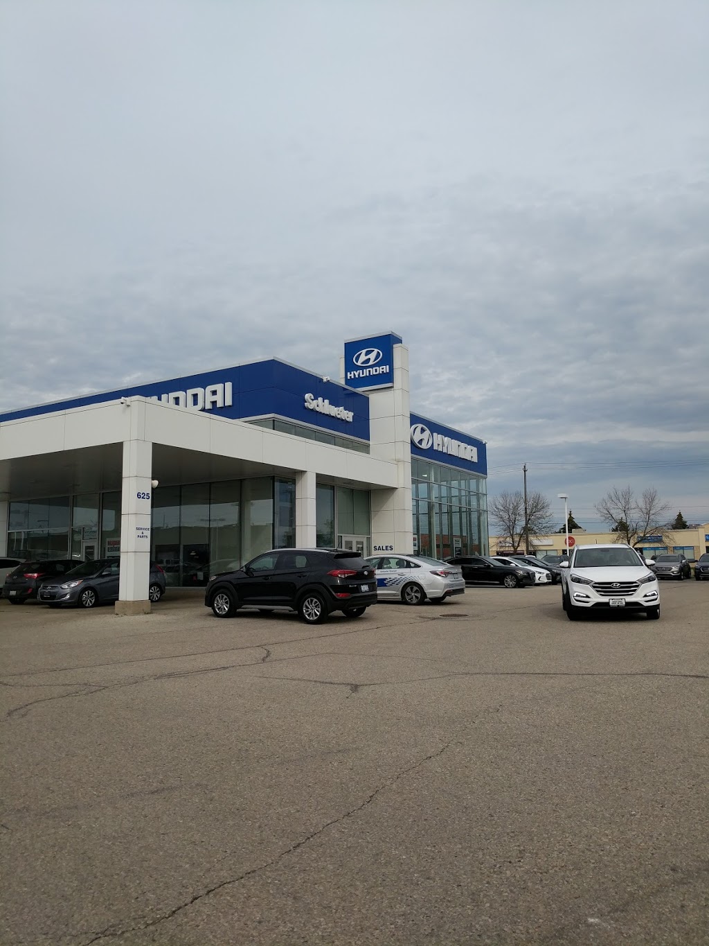 Schlueter Hyundai | 625 Davenport Rd, Waterloo, ON N2V 2G2, Canada | Phone: (519) 886-2625