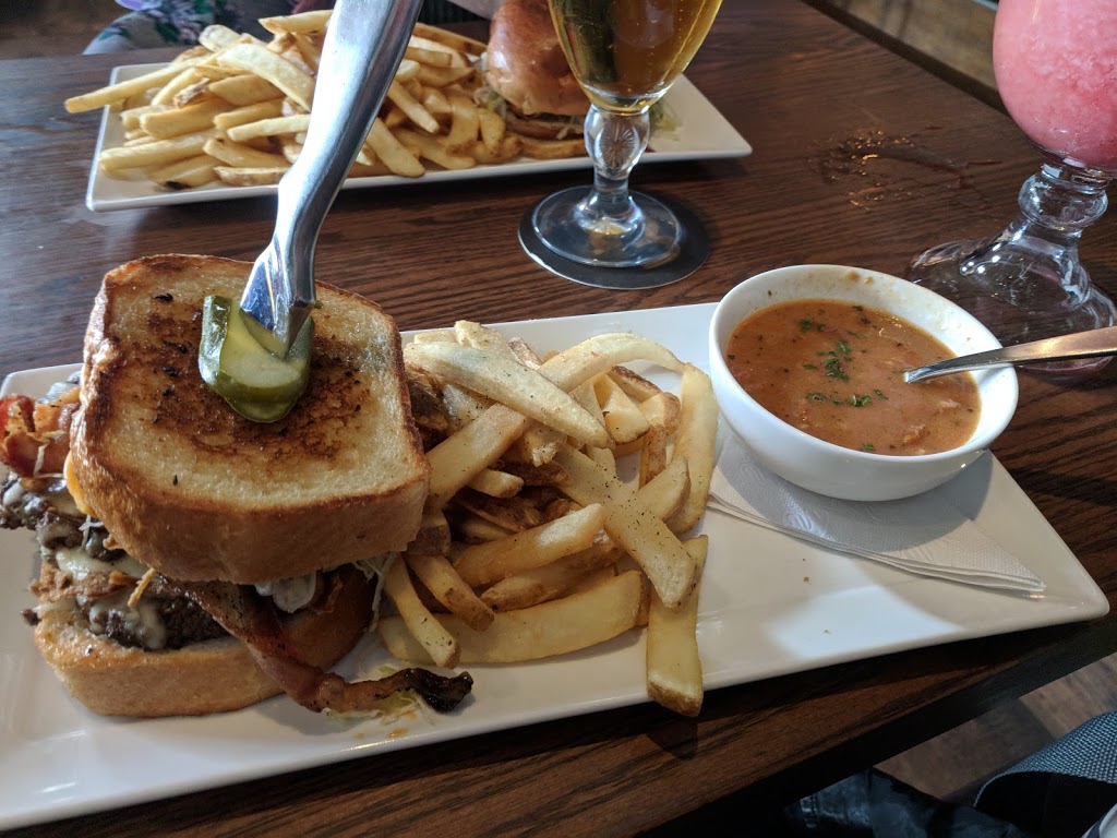 State & Main Kitchen & Bar | 7 Mahogany Plaza SE #470, Calgary, AB T3M 0T7, Canada | Phone: (403) 452-0802