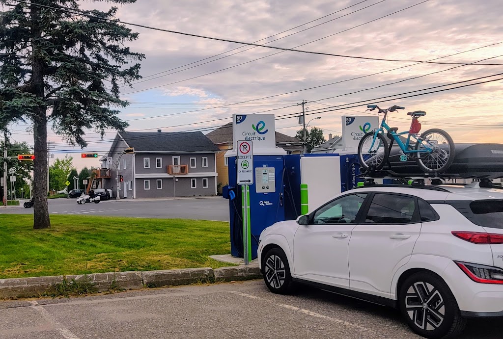 Circuit électrique Charging Station | 5791 Avenue du Pont N, Alma, QC G8E 2K4, Canada | Phone: (800) 686-9243