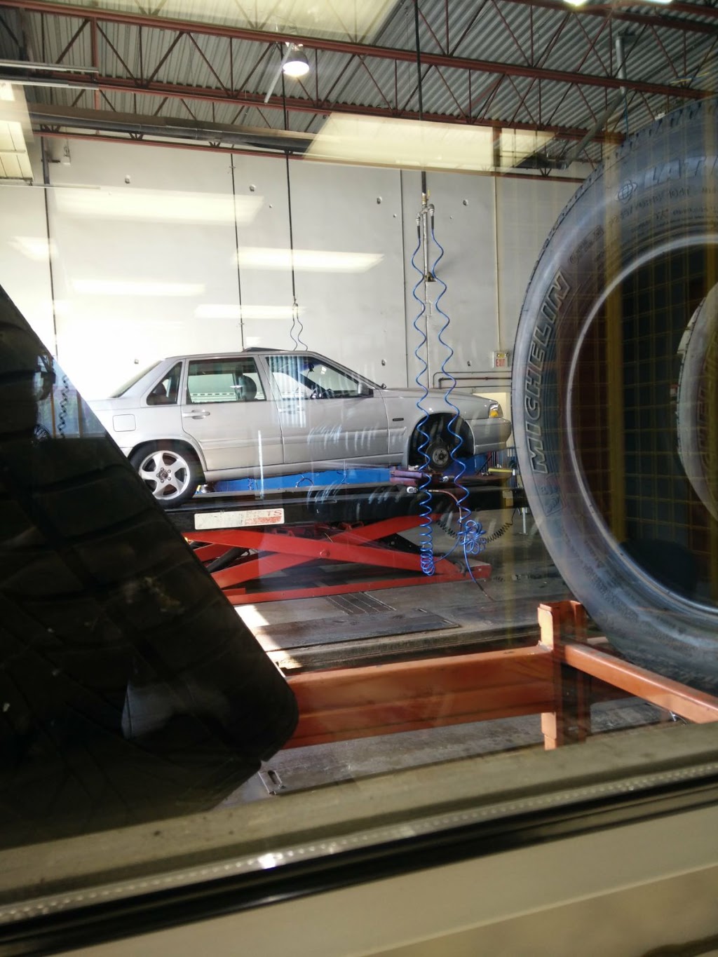 Kal Tire | 20140 98 Ave Unit #1, Langley City, BC V1M 3G1, Canada | Phone: (604) 882-3911