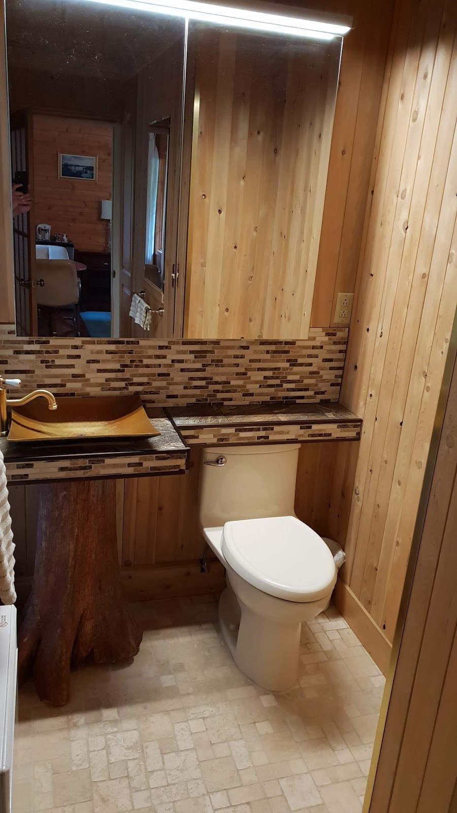 Cedarwood Lodge | 40 Cranston Rd, Providence Bay, ON P0P 1T0, Canada | Phone: (705) 377-5845