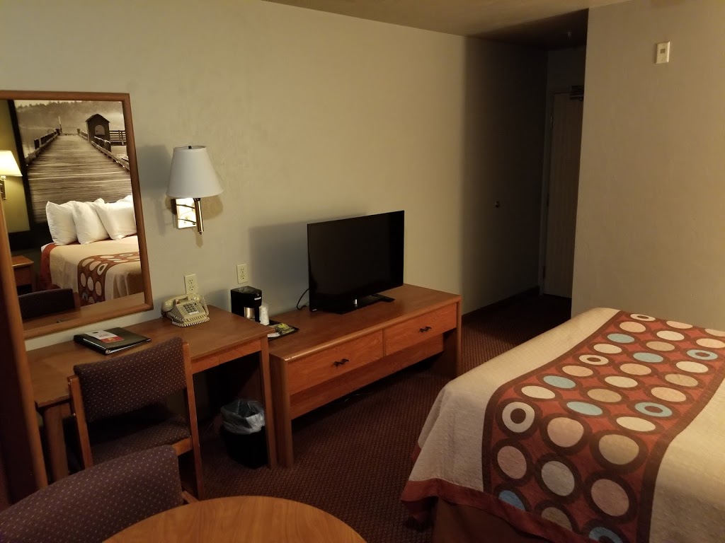 Super 8 by Wyndham Bellingham Airport/Ferndale | Interstate 5 Exit 262, Ferndale, WA 98248, USA | Phone: (360) 384-8881