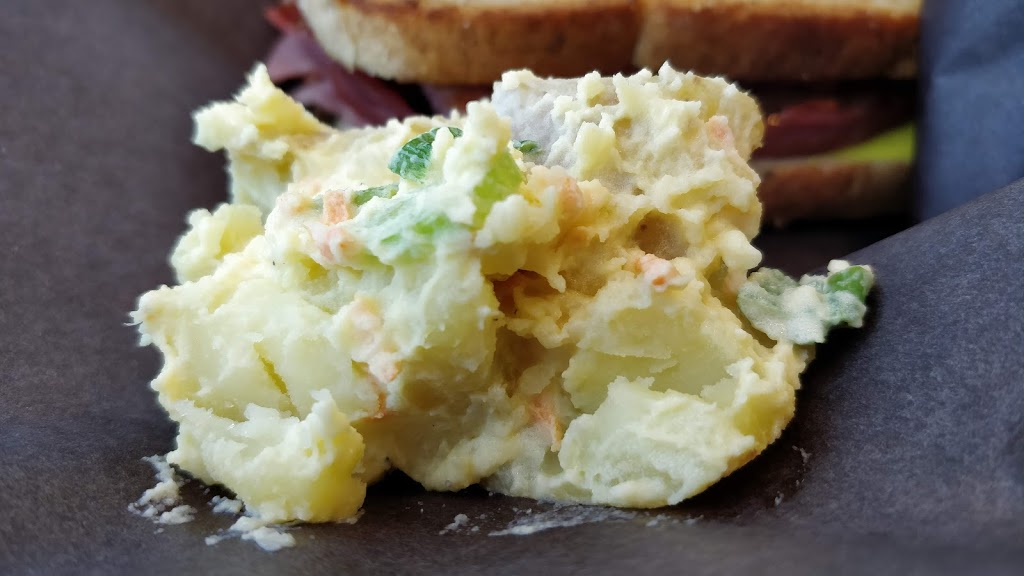 Grumans Delicatessen Britannia | 5103 Elbow Dr SW, Calgary, AB T2V 1H2, Canada | Phone: (403) 452-6561