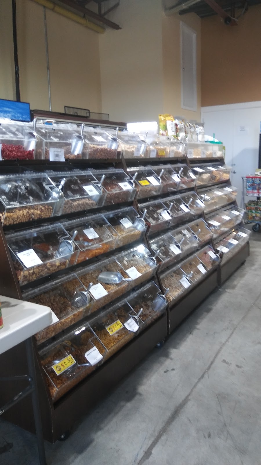Amira Entreprise Inc | 5375 Bd Henri Bourassa O, Saint-Laurent, QC H4R 1K7, Canada | Phone: (514) 382-9823