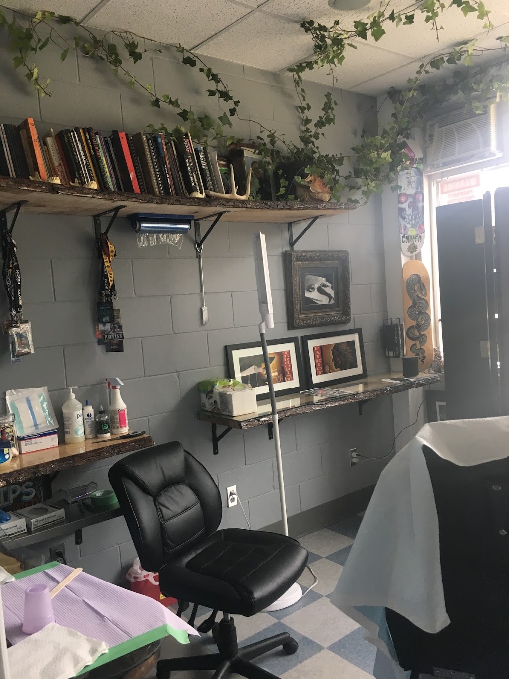 WINTERBOTTOM TATTOO COMPANY | 25846 ON-35, Dwight, ON P0A 1H0, Canada | Phone: (519) 278-6283