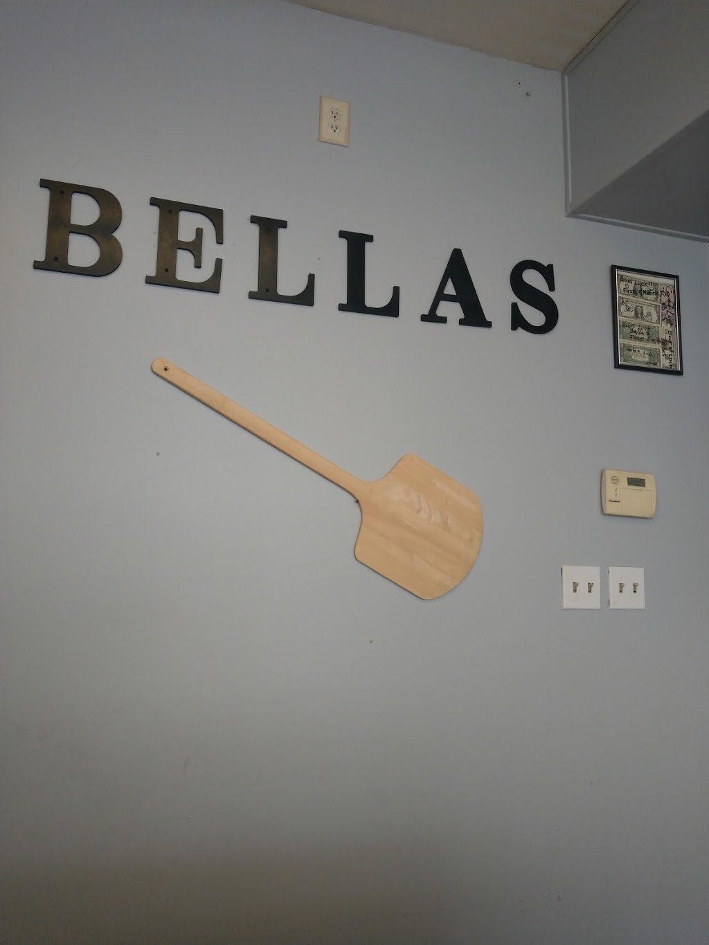 Bellas Pizza | 2383 Niagara Falls Blvd, Niagara Falls, NY 14304, USA | Phone: (716) 731-5556