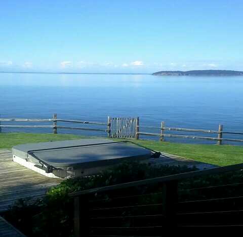 Point Thompson House | 364 Matia View Ln, Eastsound, WA 98245, USA | Phone: (360) 376-7888