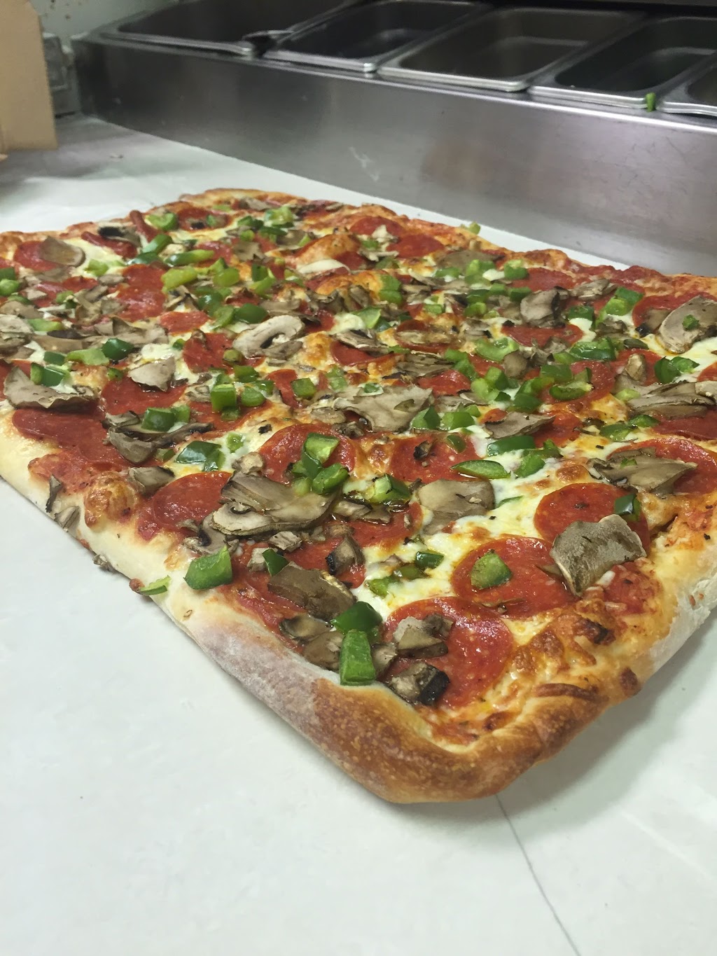 Bernies Pizza | 52 Queen St #3, Gilford, ON L0L 1R0, Canada | Phone: (705) 458-2001
