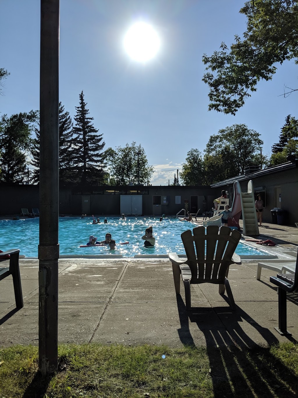 South Calgary Outdoor Pool | 3130 16 St SW, Calgary, AB T2T 4G7, Canada | Phone: (403) 221-3513