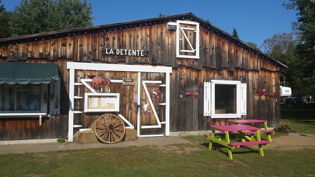 Camping Saint-Boniface | 1850 Boulevard Trudel E, Saint-Boniface, QC G0X 2L0, Canada | Phone: (819) 535-7047