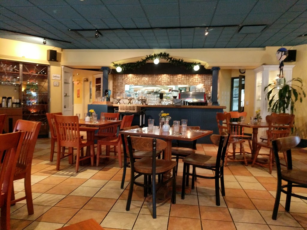 Aphrodites Organic Cafe | 3605 W 4th Ave, Vancouver, BC V6R 1P2, Canada | Phone: (604) 733-8308