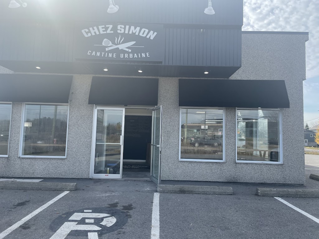 Chez Simon Cantine Urbaine | 7000 Bd Laurier, Terrebonne, QC J7M 1H1, Canada | Phone: (450) 477-4747