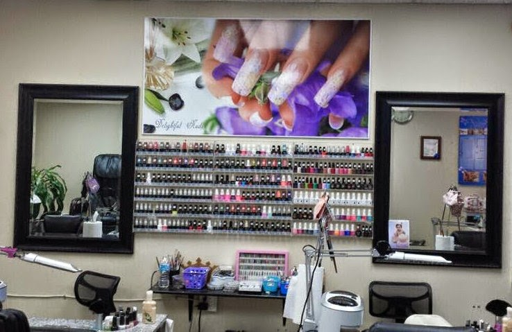 Delightful Nails | 796 Concession St, Hamilton, ON L8V 1C9, Canada | Phone: (905) 387-1375