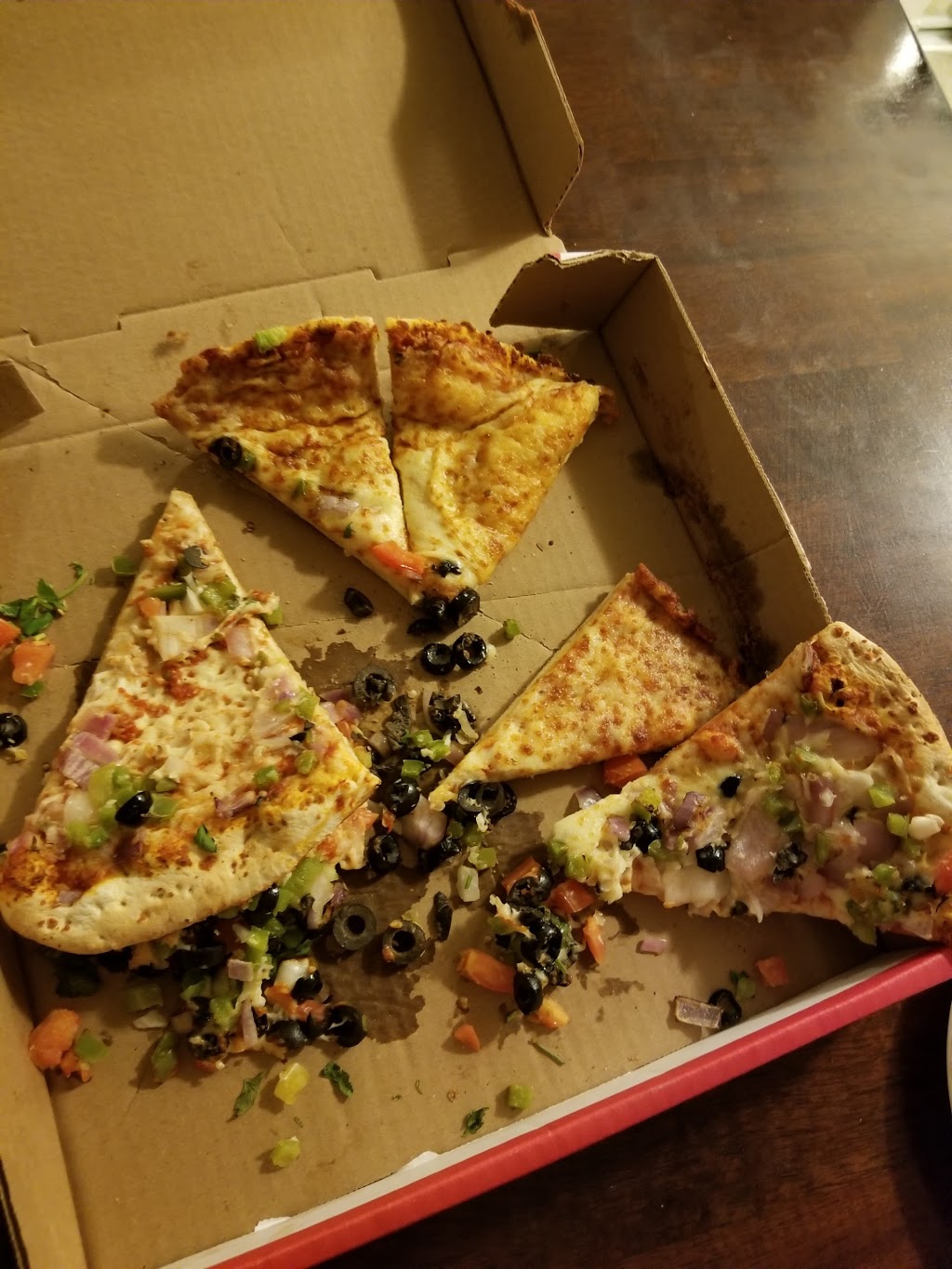 Popular Pizza | 10510 Torbram Rd, Brampton, ON L6R 3M9, Canada | Phone: (905) 874-4242