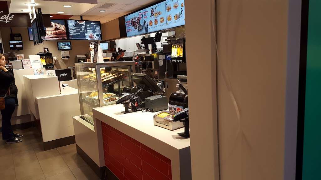 McDonalds | 103 Fanshawe Park Rd E, London, ON N5X 2S7, Canada | Phone: (519) 660-6950