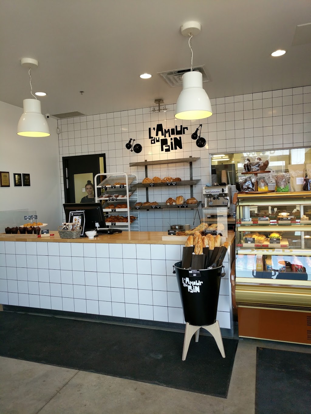 Boulangerie LAmour du Pain | 3050 Boul Matte Local D, Brossard, QC J4Y 0G5, Canada | Phone: (450) 444-4508