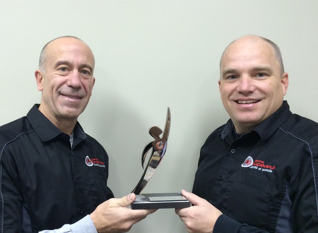 Alarme Supérieur | 605 Rue Jacques-Cartier S, Farnham, QC J2N 1Y7, Canada | Phone: (450) 293-0044