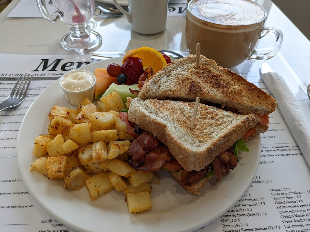 Café Bistro la Brûlerie | 5540 Rue Papineau, Lac-Mégantic, QC G6B 0E1, Canada | Phone: (819) 583-1673