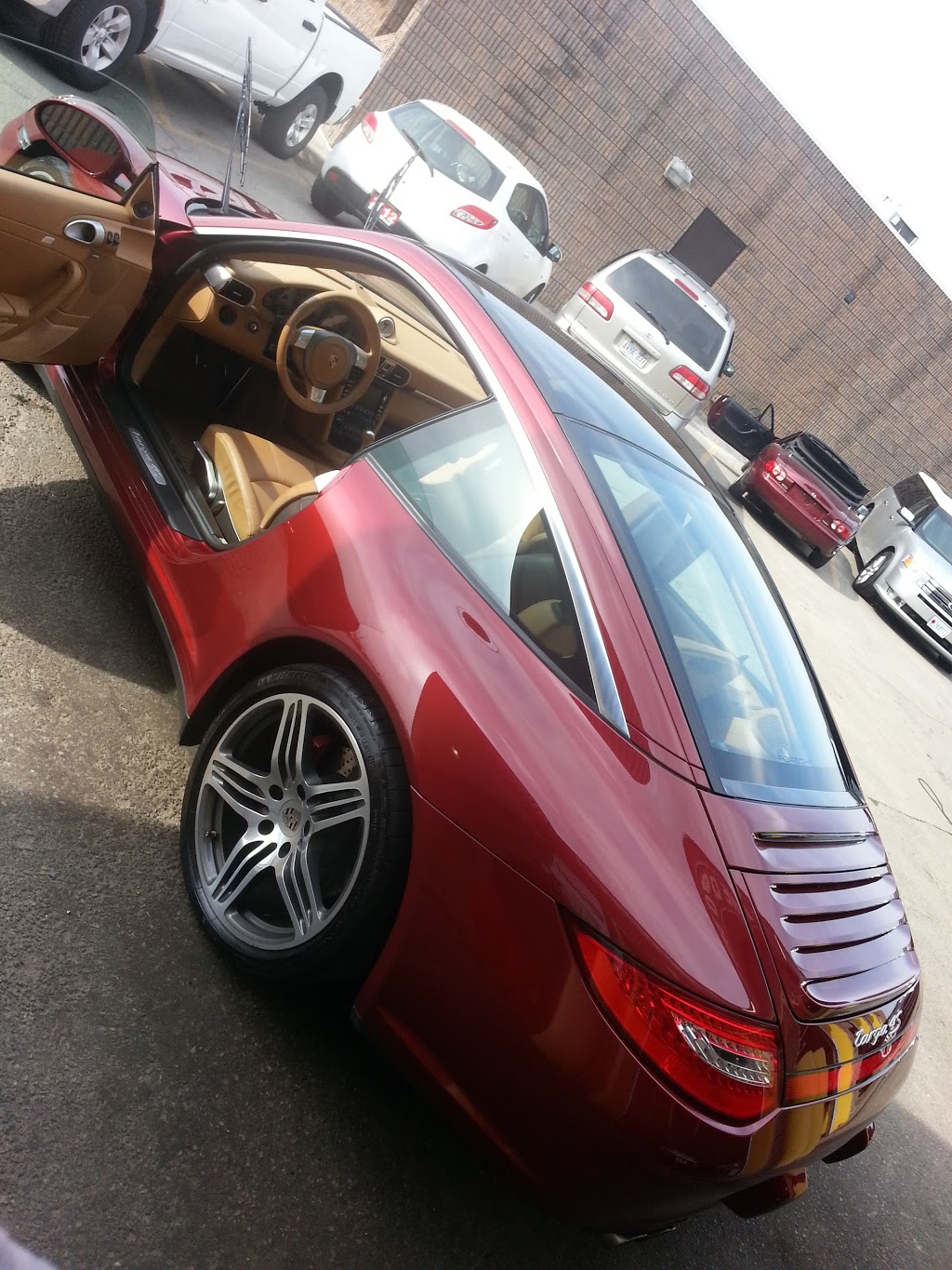 Fine Details | 72 George St, Newmarket, ON L3Y 2V3, Canada | Phone: (905) 953-9274