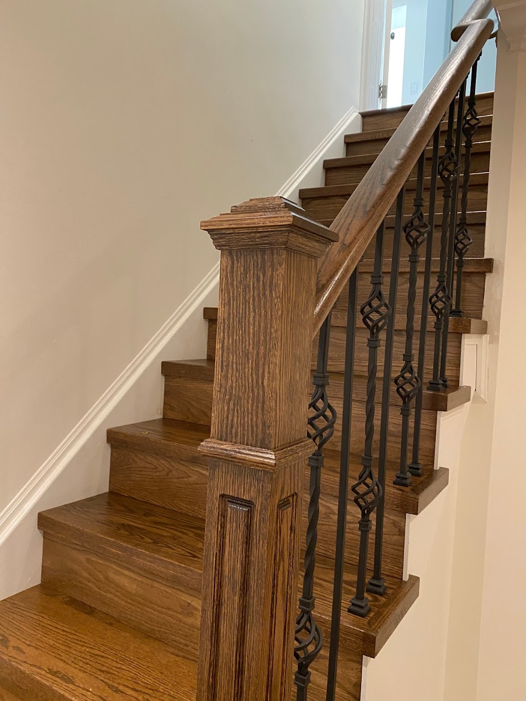 Laminate, Vinyl Flooring - Hardwood Design Centre Oakville | 422 Speers Rd, Oakville, ON L6K 2G2, Canada | Phone: (647) 361-1214