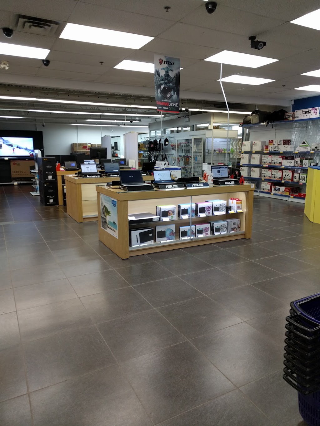 Canada Computers & Electronics | Kanata Centrum Shopping Centre, 300 Earl Grey Dr unit a1, Kanata, ON K2T 1B6, Canada | Phone: (613) 435-8660