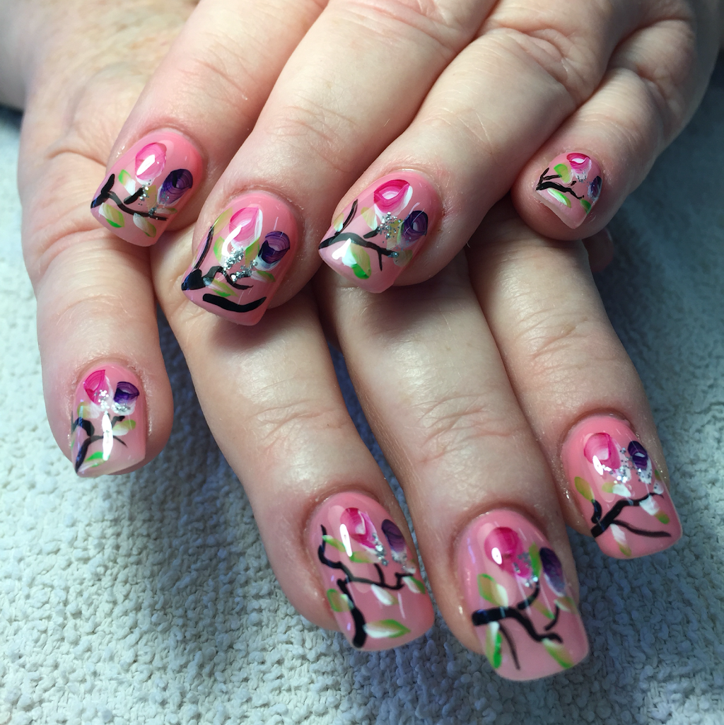 Le Nails | 425 West Street N, Orillia, ON L3V 7R2, Canada | Phone: (705) 323-9651