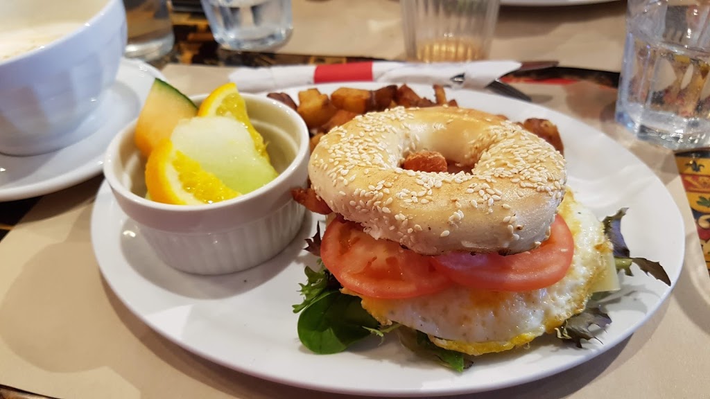 Maguire Bagel Cafe | 1400 Avenue Maguire, Québec, QC G1T 1Z3, Canada | Phone: (418) 527-2303