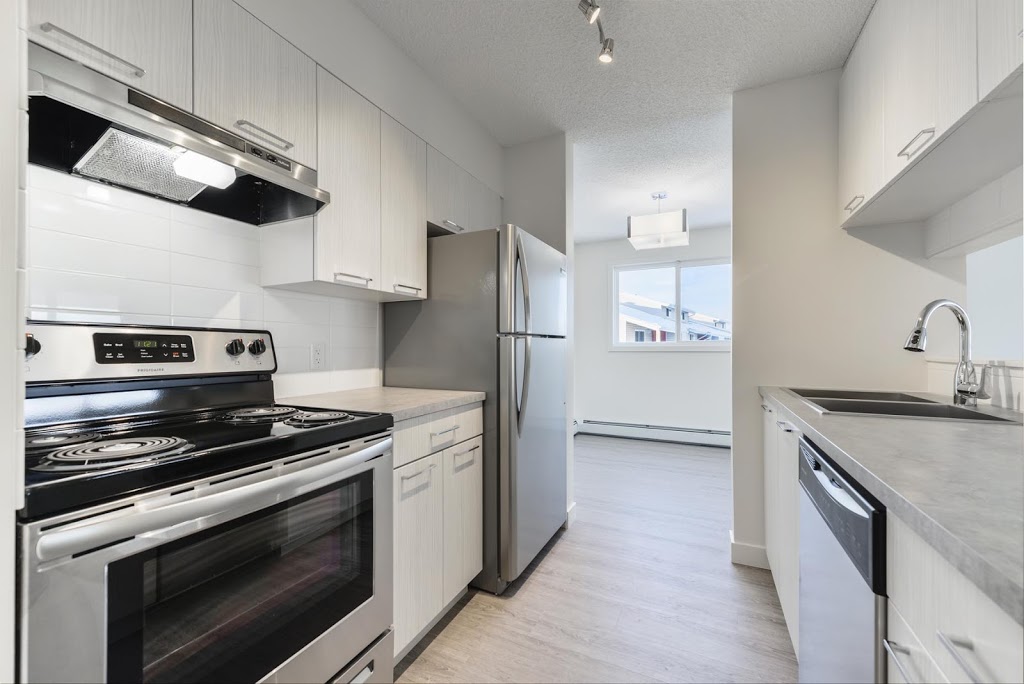 Westridge Estates B | 7611 172 St NW, Edmonton, AB T5T 2P9, Canada | Phone: (780) 413-9251