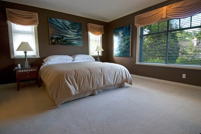 Granville House B&B | 5050 Granville St, Vancouver, BC V6M 3B4, Canada | Phone: (604) 739-9002