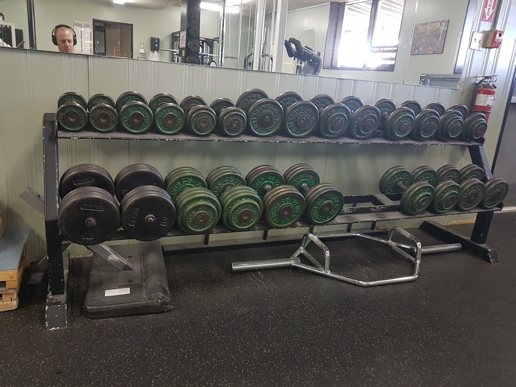 Joes Weight Training & Fitness | 942 Hyde St, Pincher Creek, AB T0K 1W0, Canada | Phone: (403) 627-4471
