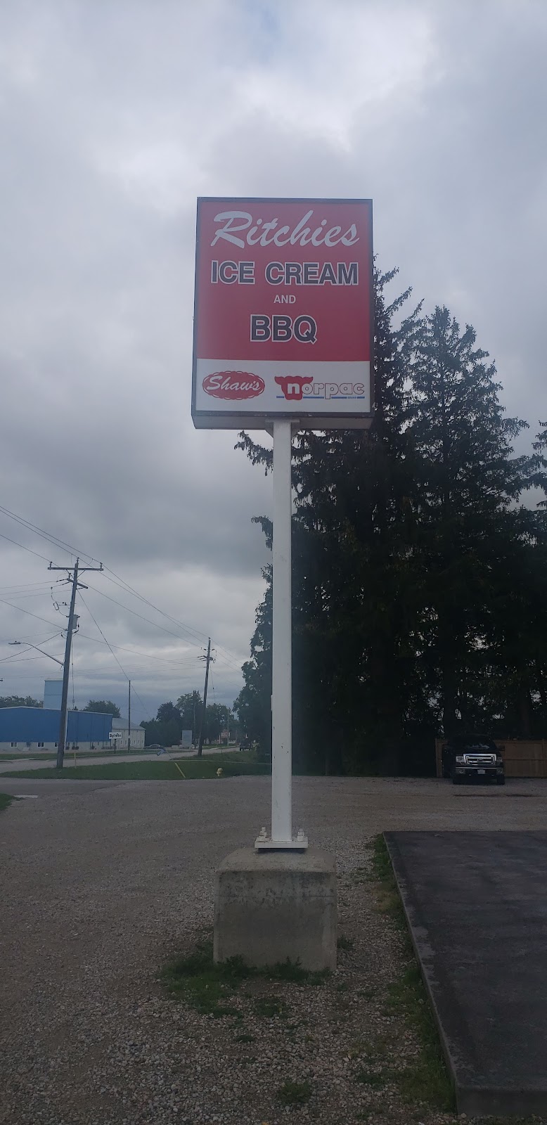 Ritchies Ice Cream & BBQ | 773121 Stover St S, Norwich, ON N0J 1P0, Canada | Phone: (519) 468-3589