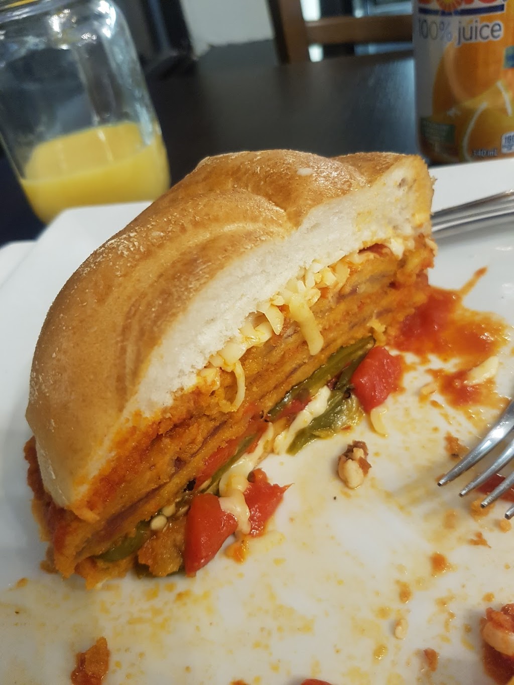 Mangia Mangia (Oakville) | 1395 Abbeywood Dr Unit #1, Oakville, ON L6M 3B2, Canada | Phone: (289) 386-3000