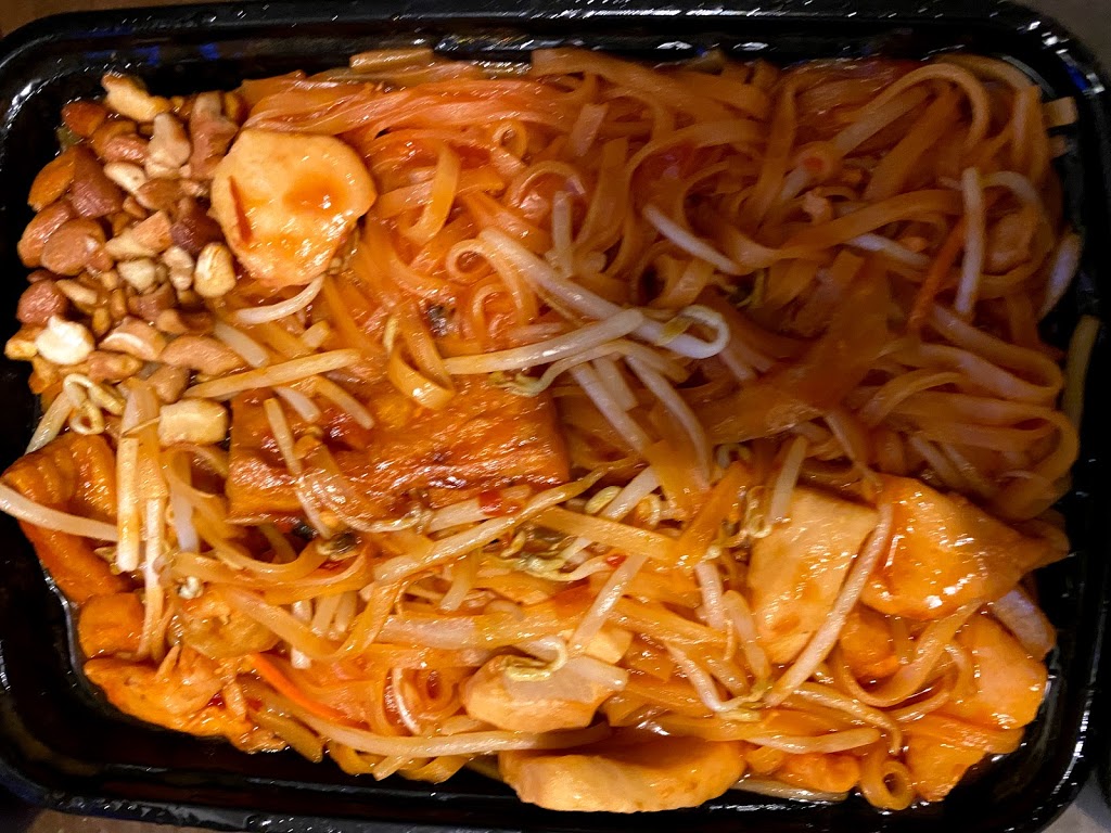 Lees Kitchen Chinese & Thai Cuisine | 346 Bayfield St #4, Barrie, ON L4M 3C4, Canada | Phone: (705) 730-0273