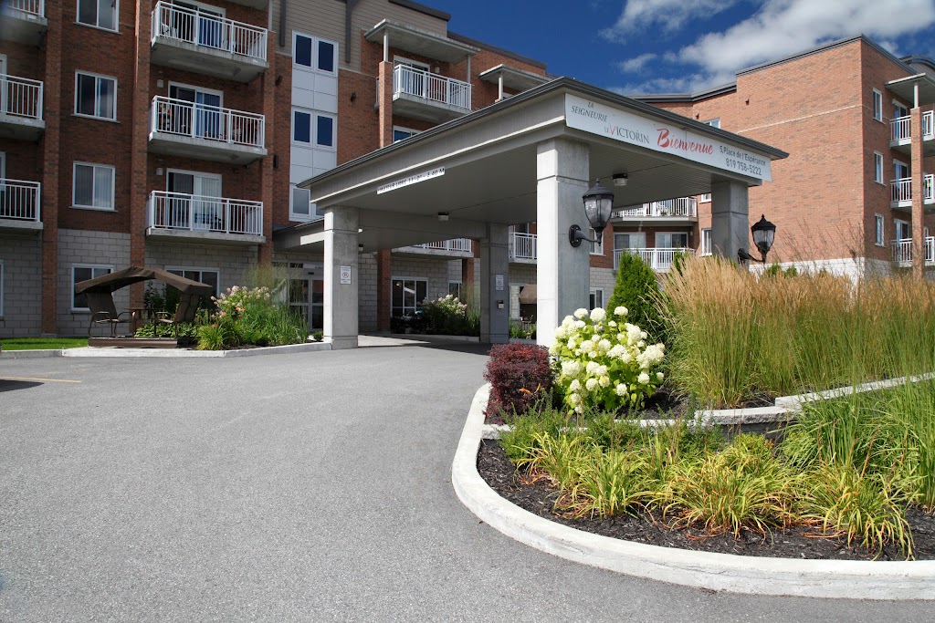 La Seigneurie Le Victorin | 5 Pl. de lEspérance, Victoriaville, QC G6S 0R8, Canada | Phone: (819) 758-5222