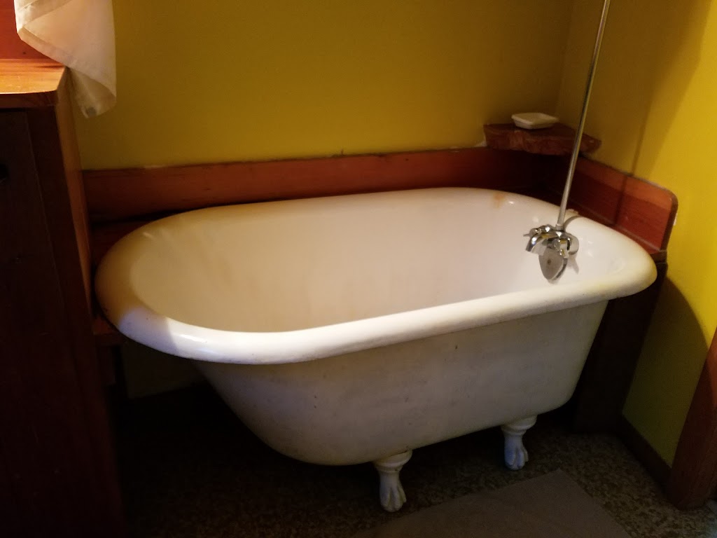 Hornby Island Studio Bed and Breakfast | 7085 St Johns Point Rd, Hornby Island, BC V0R 1Z0, Canada | Phone: (250) 335-1115