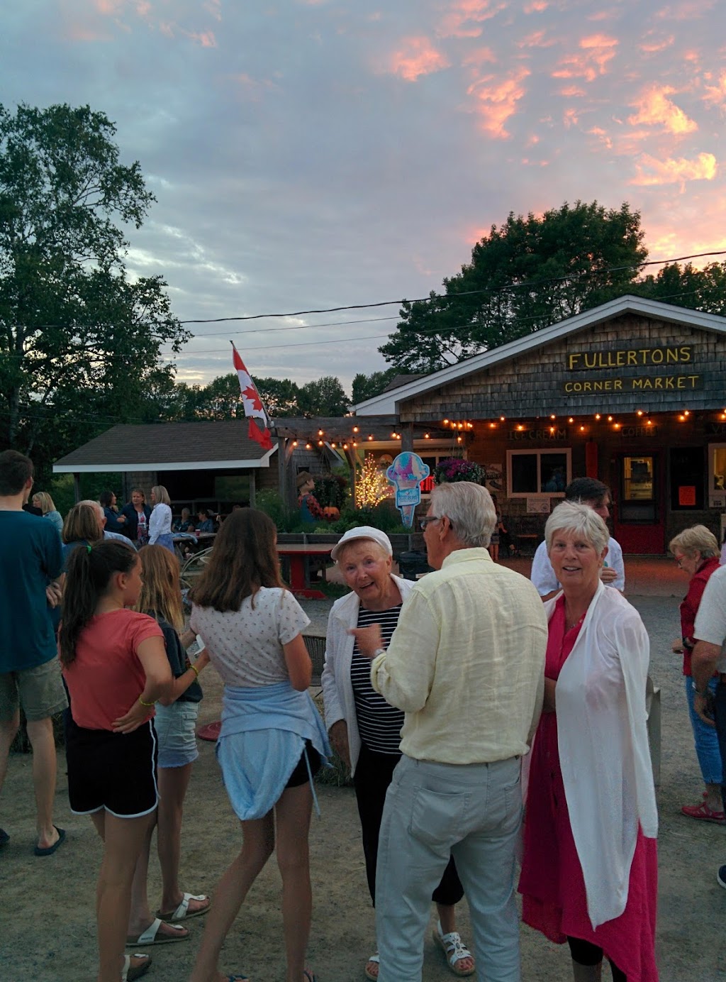 Fullertons Corner Market | Williams Wharf Rd, Long Reach, NB E5S 1W4, Canada | Phone: (506) 763-2327