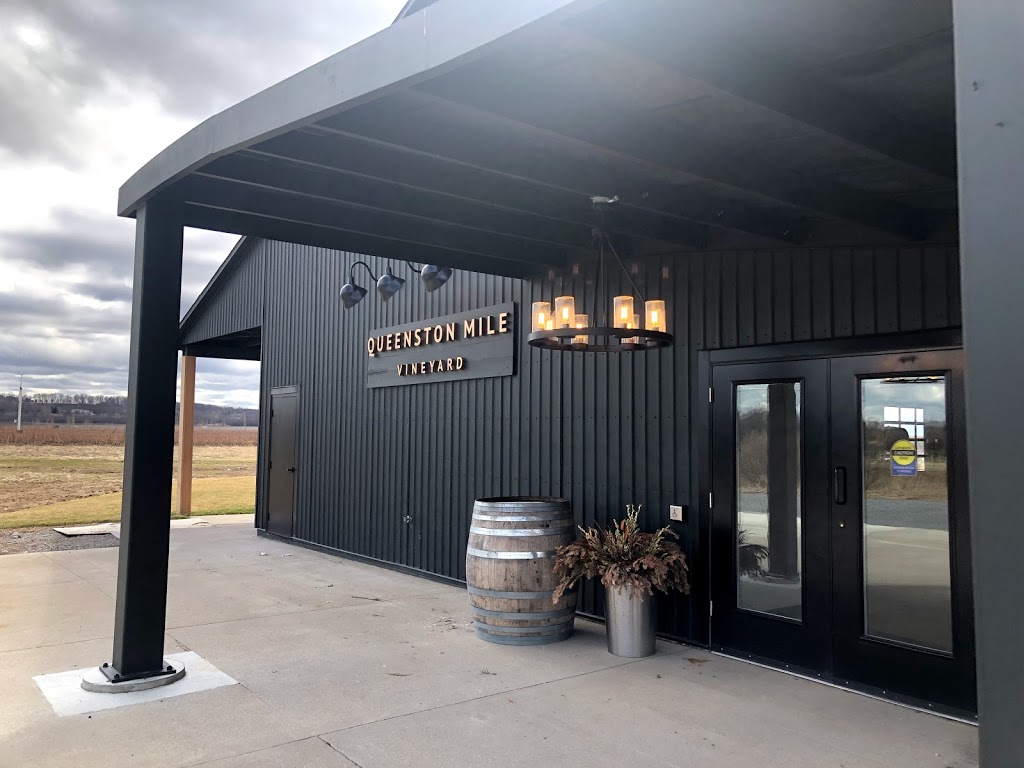 Queenston Mile Vineyard | 963 Queenston Rd, Niagara-on-the-Lake, ON L0S 1J0, Canada | Phone: (905) 684-6453