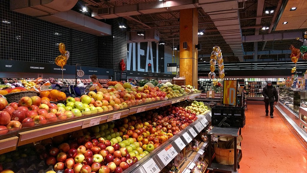 Loblaws | 64 Isabella St, Ottawa, ON K1S 1V4, Canada | Phone: (613) 232-4128
