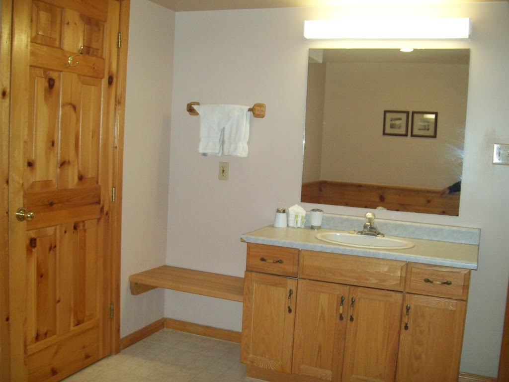 Calabogie Lodge Resort | 729 Mill St, Calabogie, ON K0J 1H0, Canada | Phone: (613) 775-0544