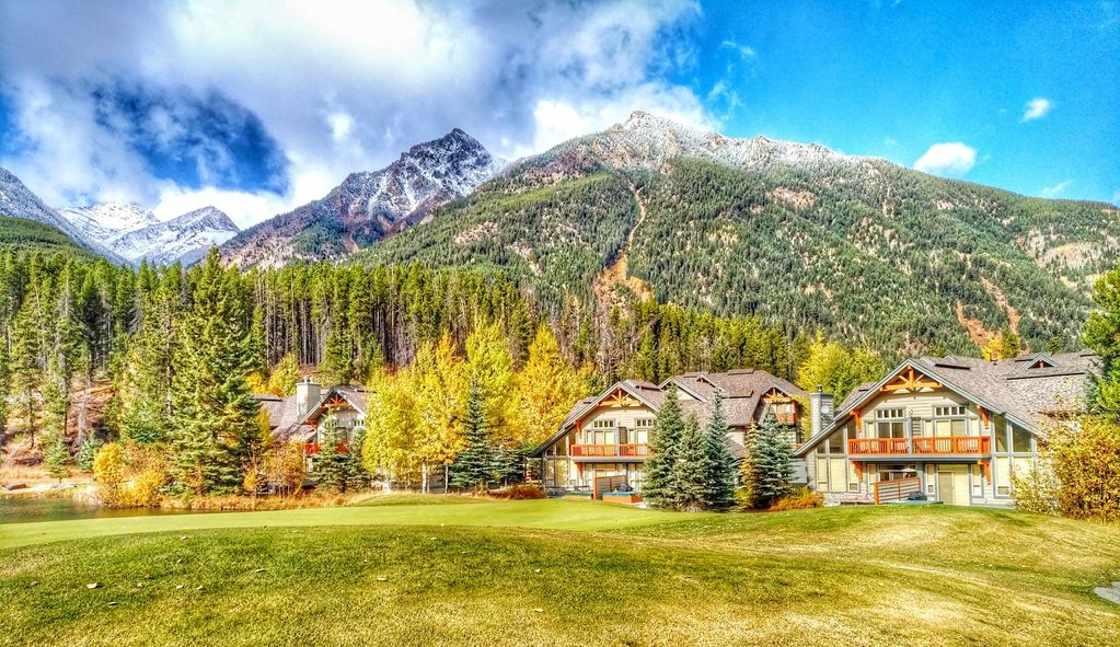 Panorama Vacation Rental - Wolf Lake | 123 Huggard Rd, Calgary, AB T3Z 2C2, Canada | Phone: (403) 970-9074