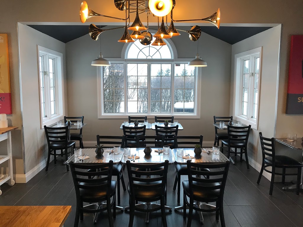 Revalee Brunch Café | 4100 Victoria Ave, Vineland, ON L0R 2C0, Canada | Phone: (905) 562-4101