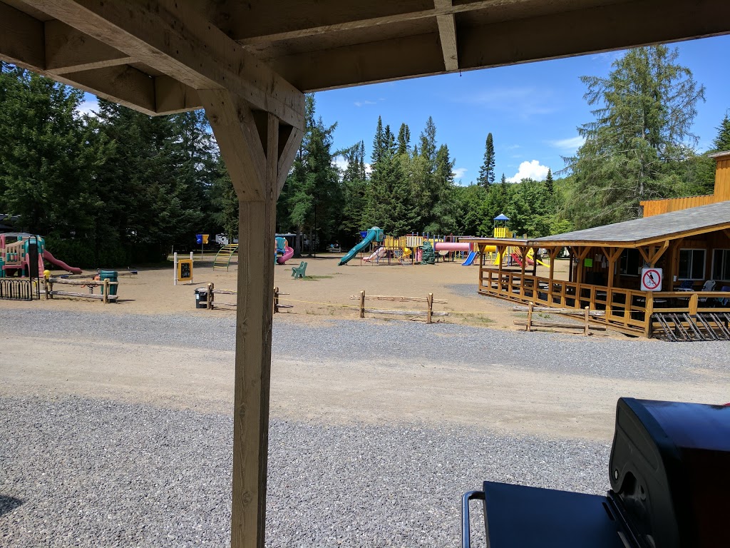 Camping La Mine dOr | 200 Rue du Camping, Notre-Dame-de-Montauban, QC G0X 1W0, Canada | Phone: (418) 336-2971