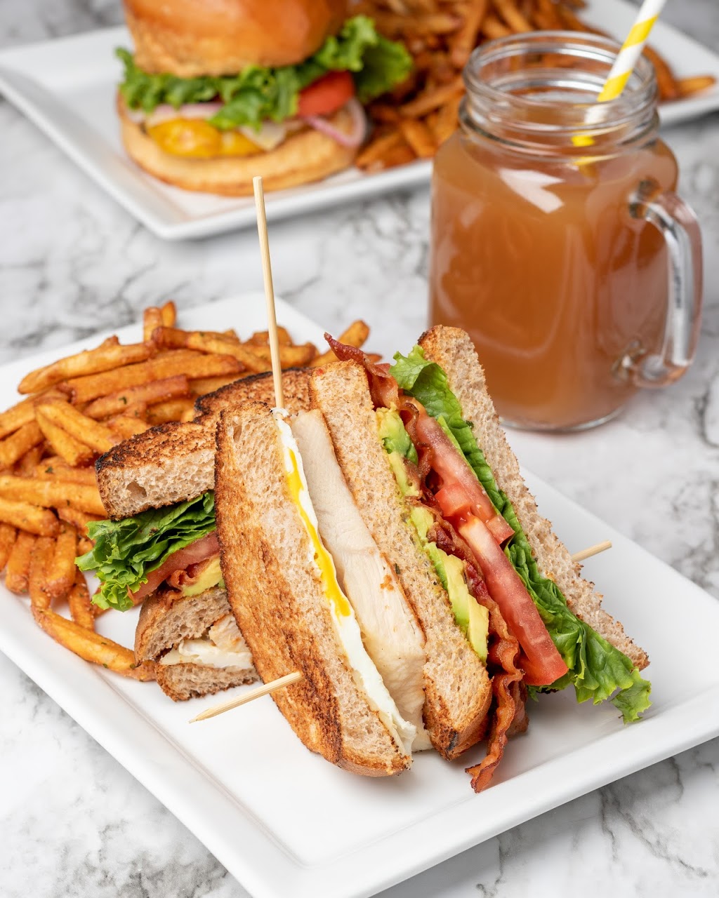 Pür & Simple | 350 Dundas St E, Oakville, ON L6H 6Z9, Canada | Phone: (289) 725-1024