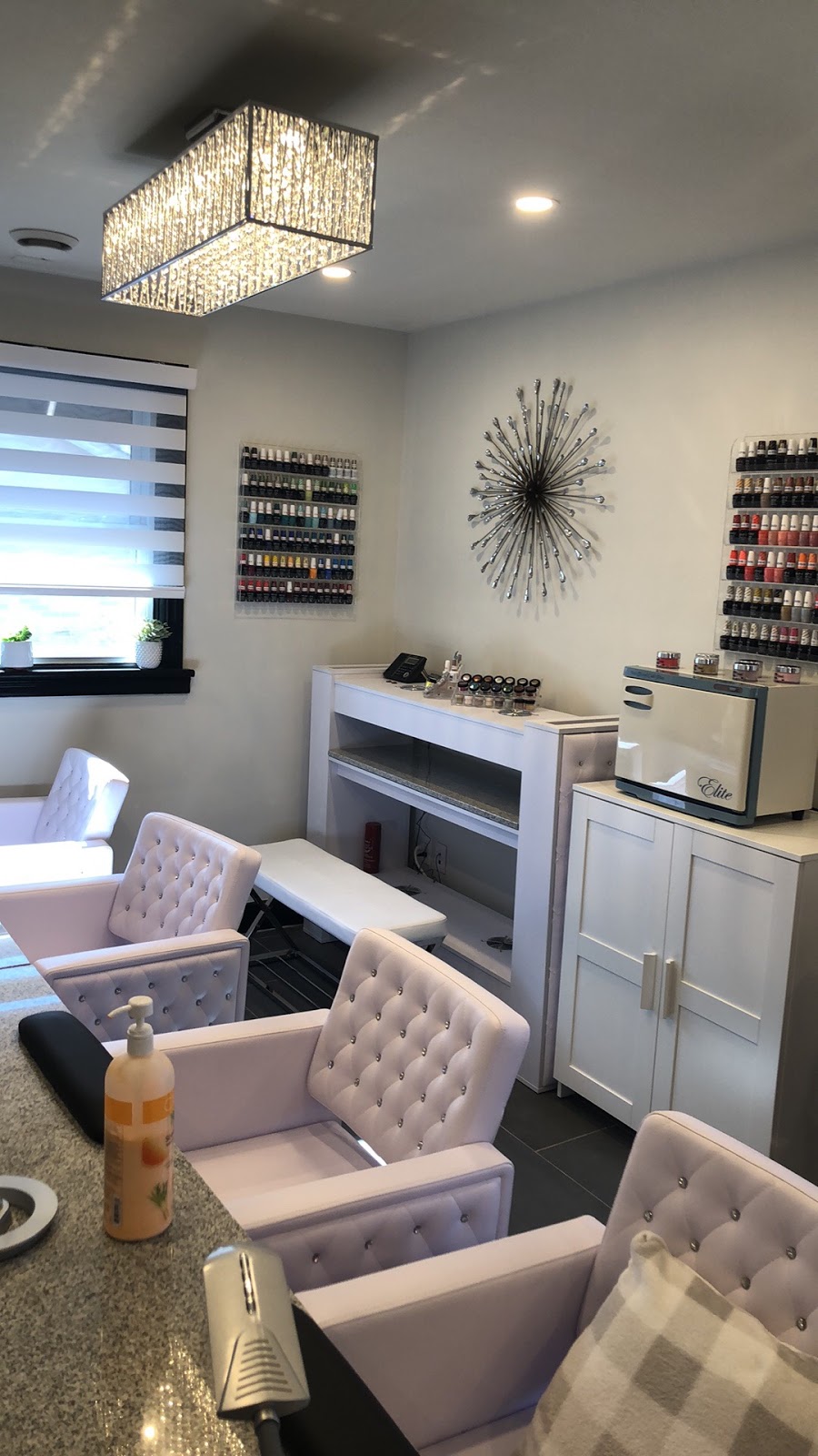 Fashion Nails Salon & Spa | 783 Brant St, Burlington, ON L7R 2J2, Canada | Phone: (905) 632-0220