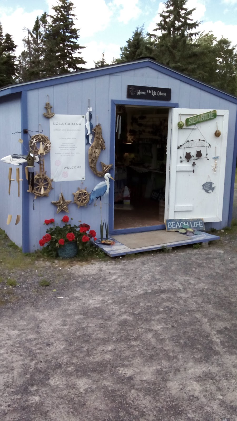 Lolas Landing | 10061 St Margarets Bay Rd, Hubbards, NS B0J 1T0, Canada | Phone: (902) 858-5652